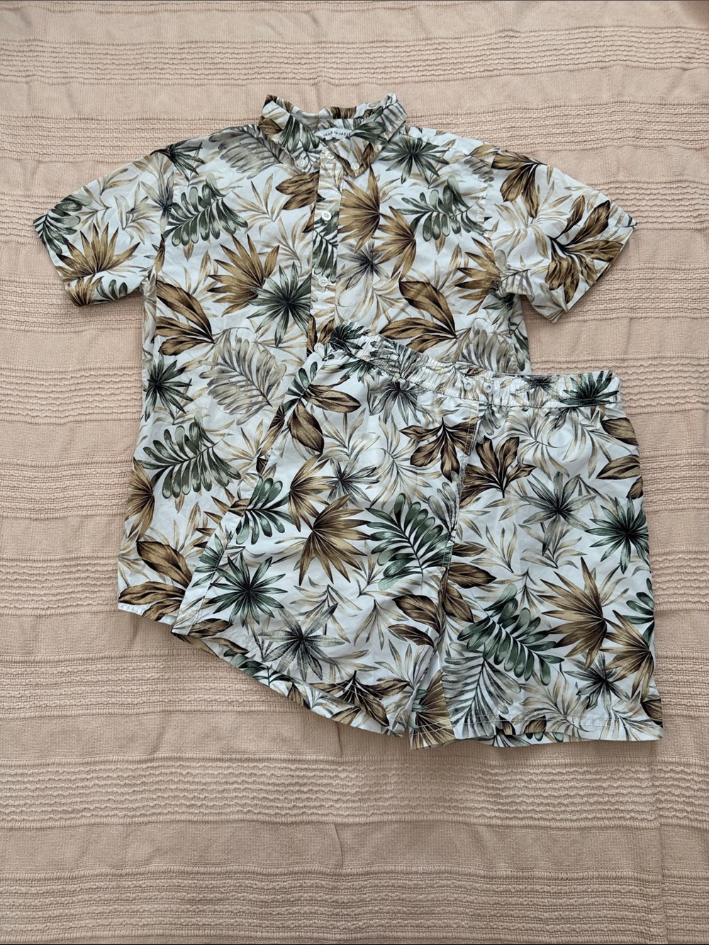 Janie and Jack Tropical Leaf Button-Down Set in Green & Brown